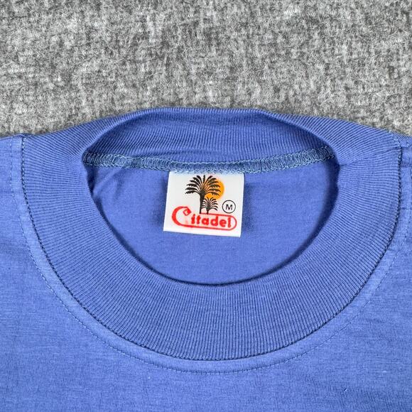 Vintage Mauritius Yacht Club T-Shirt Men's Medium Blue Ocean Private Rich NWT - Picture 4 of 7